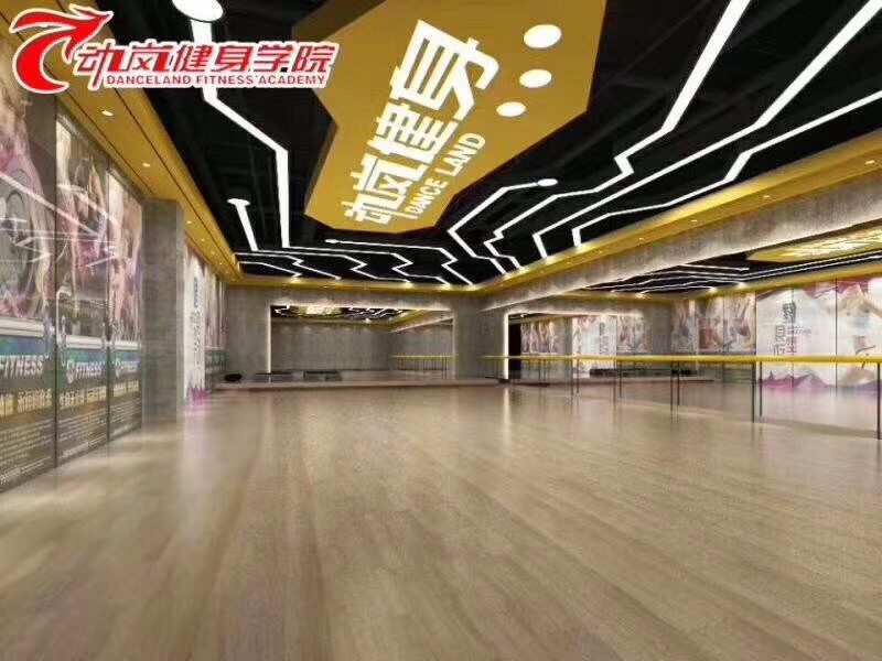 動(dòng)嵐健身加盟店裝修風(fēng)格展示