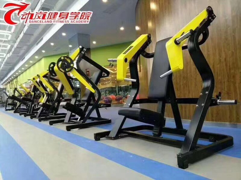 動(dòng)嵐健身加盟店裝修風(fēng)格展示